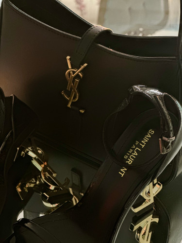 ست کیف و کفش زنانه از برند ysl کد ۰۰۲۴